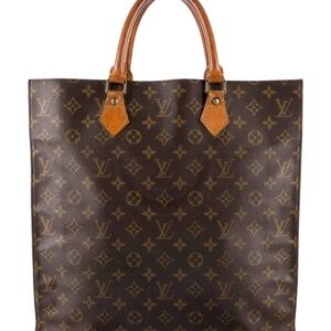 Louis Vuitton Monogram Sac Plat